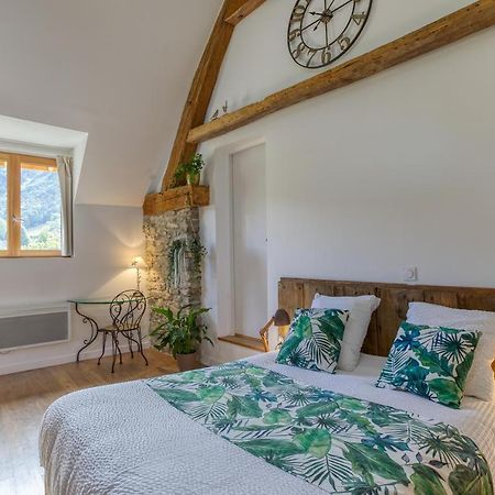 Gite De Charme : La Grange Au Lac Azur Treffort  Eksteriør billede