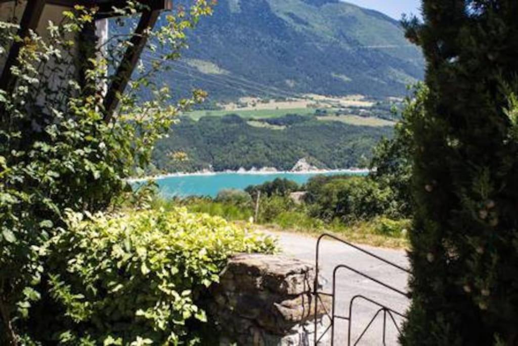 Gite De Charme : La Grange Au Lac Azur Treffort  Eksteriør billede